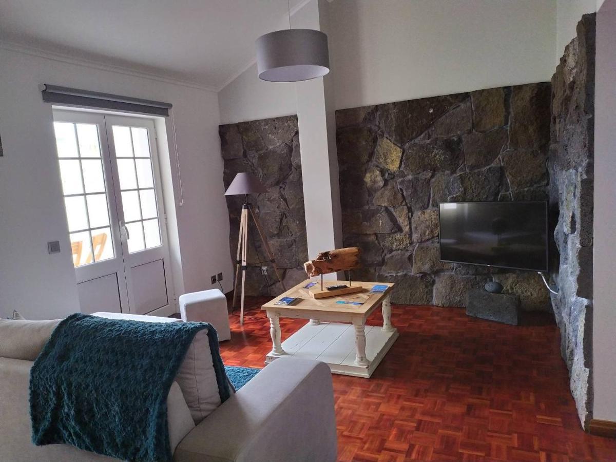 Margarida House - Stone Apartment Рибейра-Гранди Экстерьер фото