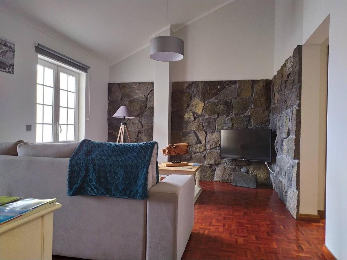Margarida House - Stone Apartment Рибейра-Гранди Экстерьер фото